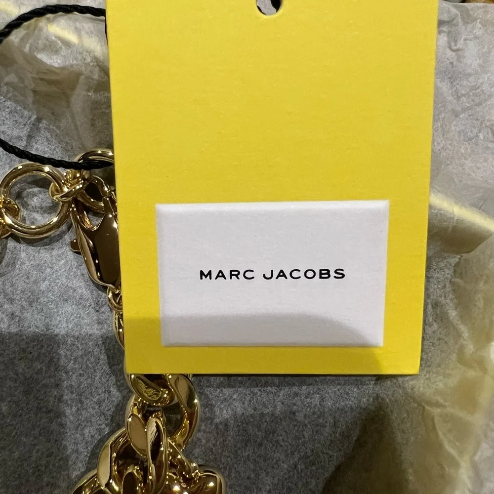 Marc Jacobs Gold Charm Bracelet with 5 Charms - Picture 5 of 8